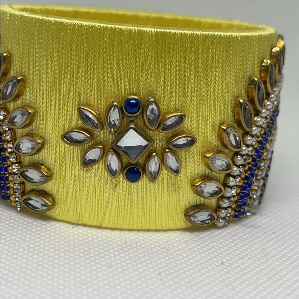 Thread Bangle - Picture 2 of 4